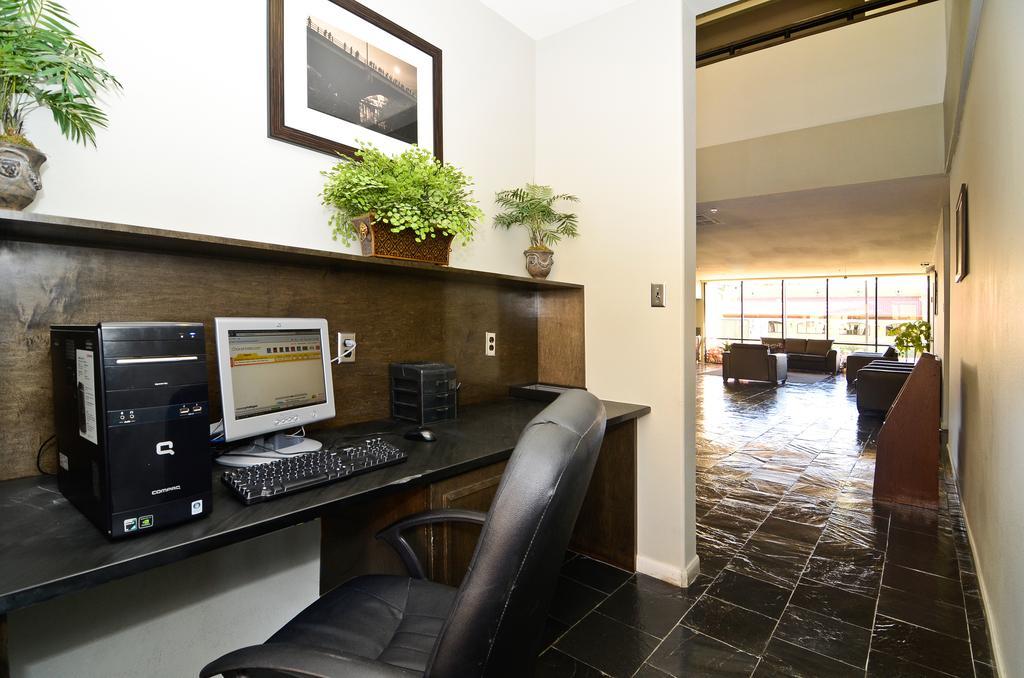 Baymont By Wyndham Columbus Hotel Luaran gambar