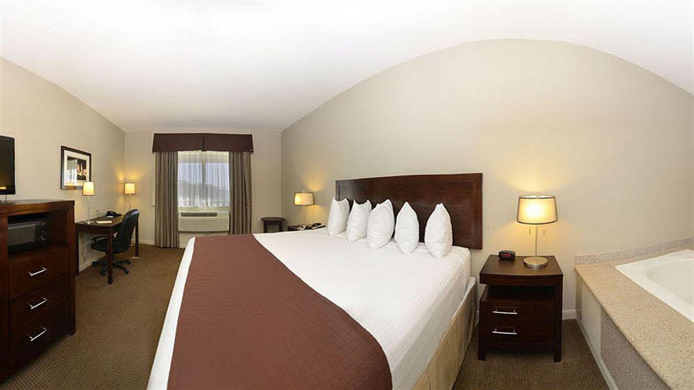 Baymont By Wyndham Columbus Hotel Luaran gambar
