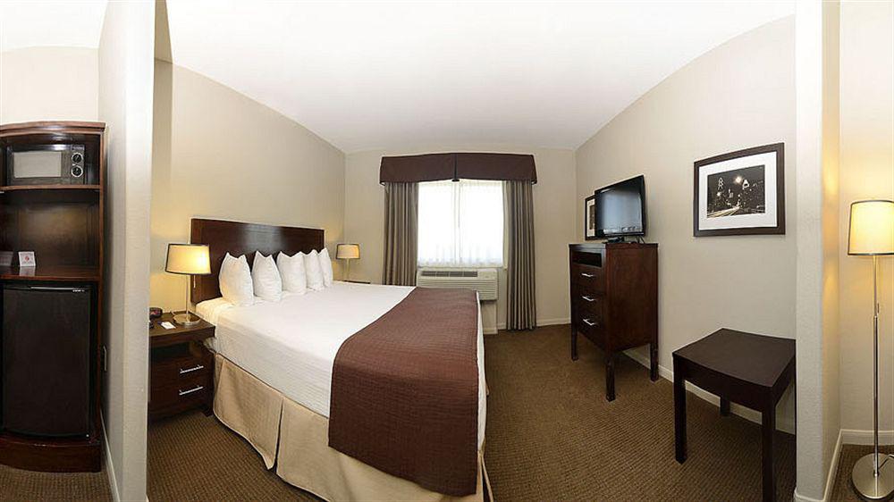 Baymont By Wyndham Columbus Hotel Luaran gambar